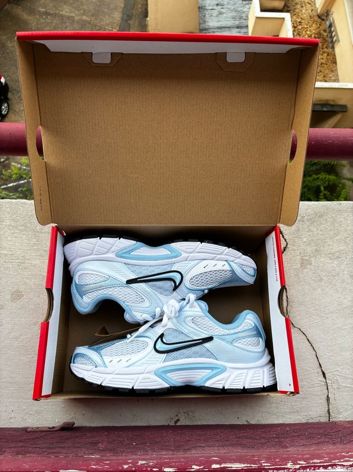 Nike V5 RNR Football Grey/Psychic Blue - photo numéro 10