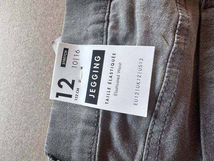 Lot 2 pantalons Gémo 12 ans - photo numéro 8