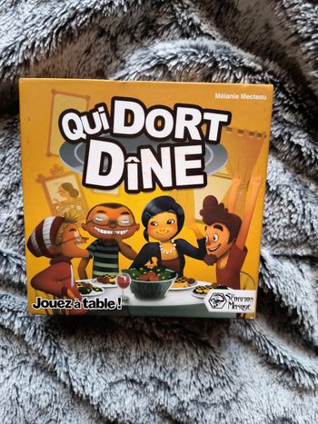 Qui dort dine