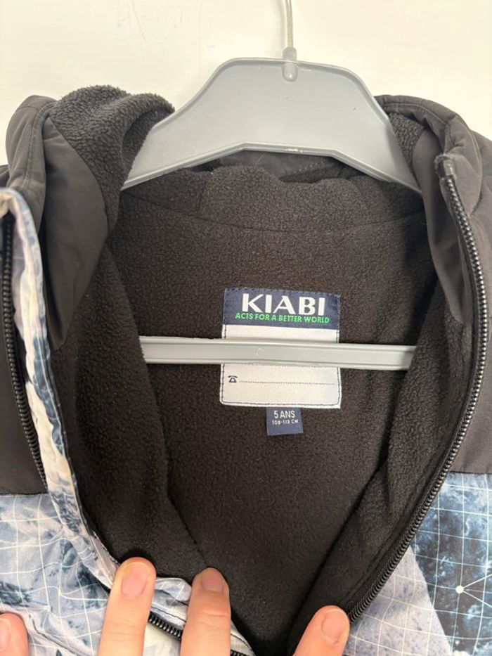 Manteau blanc/noir garçon 5 ans Kiabi très bien état🖤 - photo numéro 5
