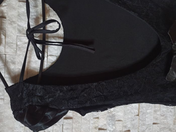 Mini Robe Dentelle Noire Dos Nu Femme Taille S - photo numéro 6