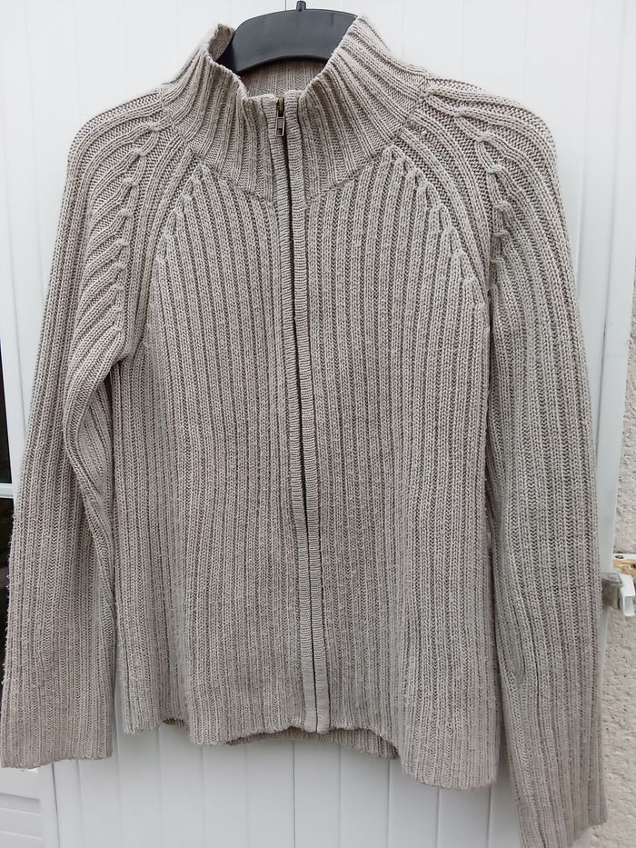 Gilet zippé taille 40