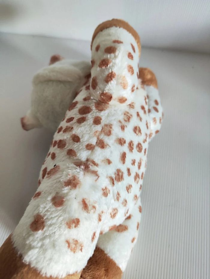 Peluche light & dreams projecteur et musiques 21x19x34 cm Sophie la girafe Vulli - photo numéro 3