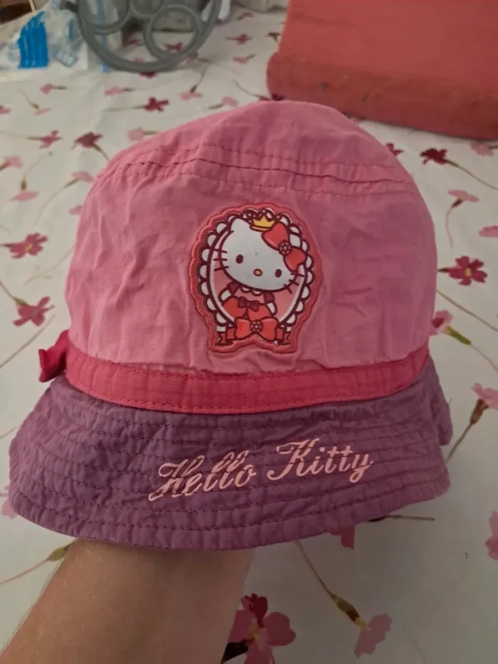 Ravissant chapeau / bob Hello Kitty Sanrio 100%coton, rose et violet - T54 - photo numéro 3