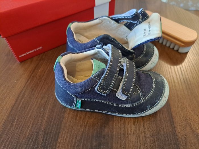 Chaussures Kickers taille 22
