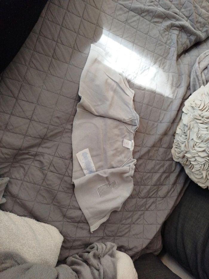 Brassière 3 mois - photo numéro 2