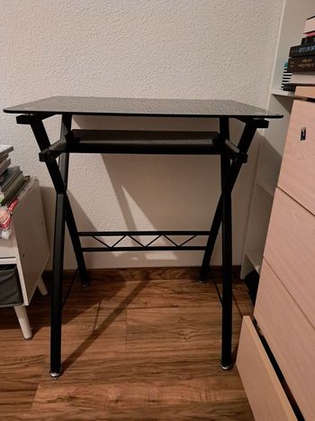 Petit bureau en verre