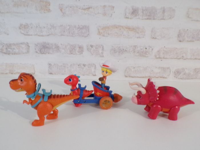 Dinosaures - Dino Ranch (J22) - photo numéro 2