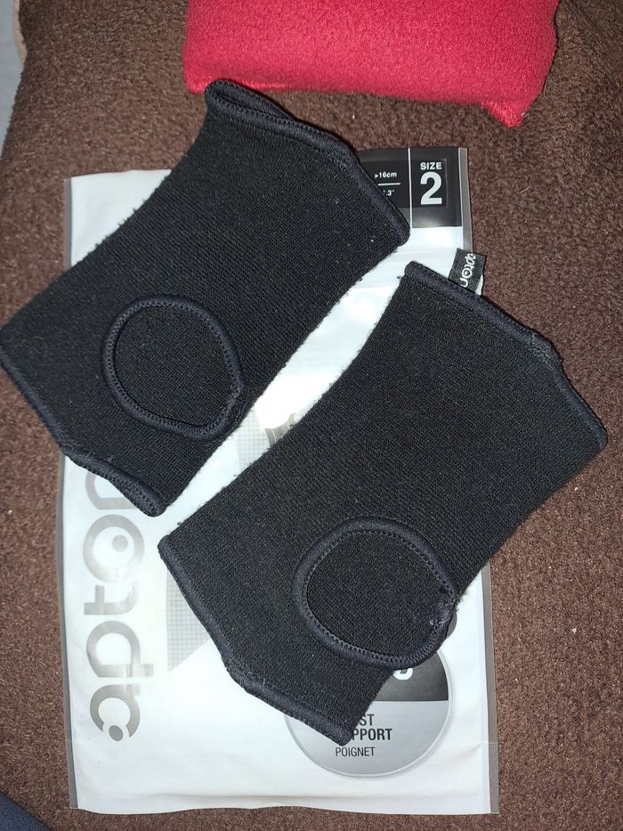 Supports poignets - photo numéro 2