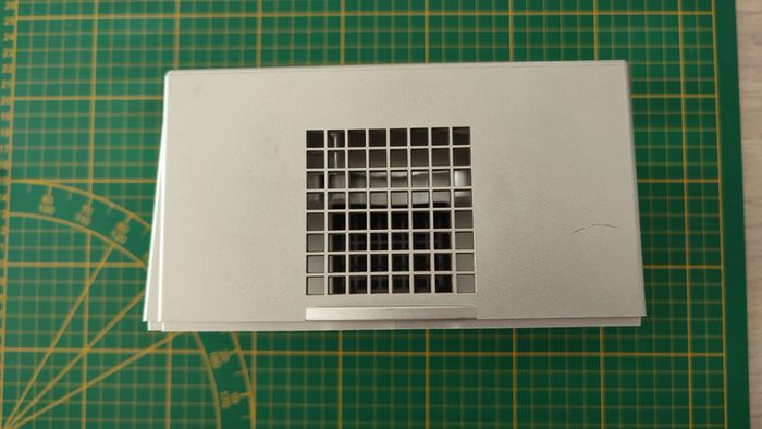 Plasturgie supérieure grise pièce détachée console de jeux Nintendo Gamecube DOL-101 (EUR) #C24 - photo numéro 3