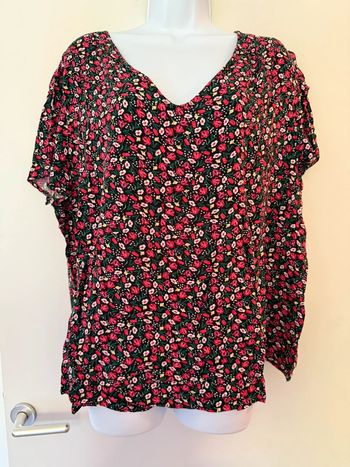 Haut manche courte fleurie Kiabi