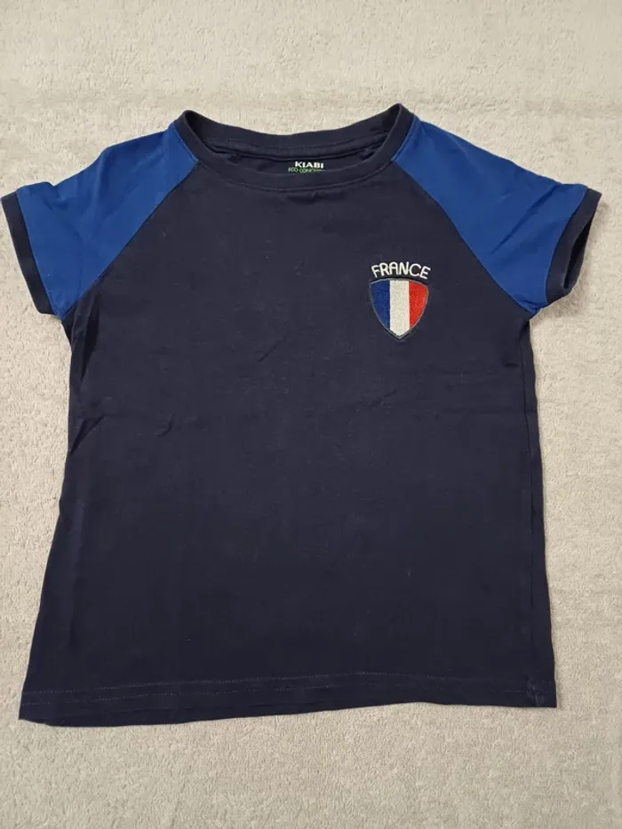 Tee-shirt Kiabi 4 ans (réf perso G-G31)(familleac72)