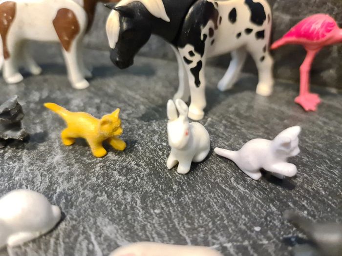 Playmobil lot animaux abîmés poneys chats lapins.. - photo numéro 4