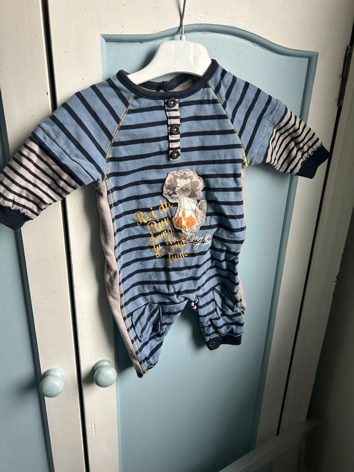 Combinaison /pyjama 1 pièce , sans pied , 3 mois