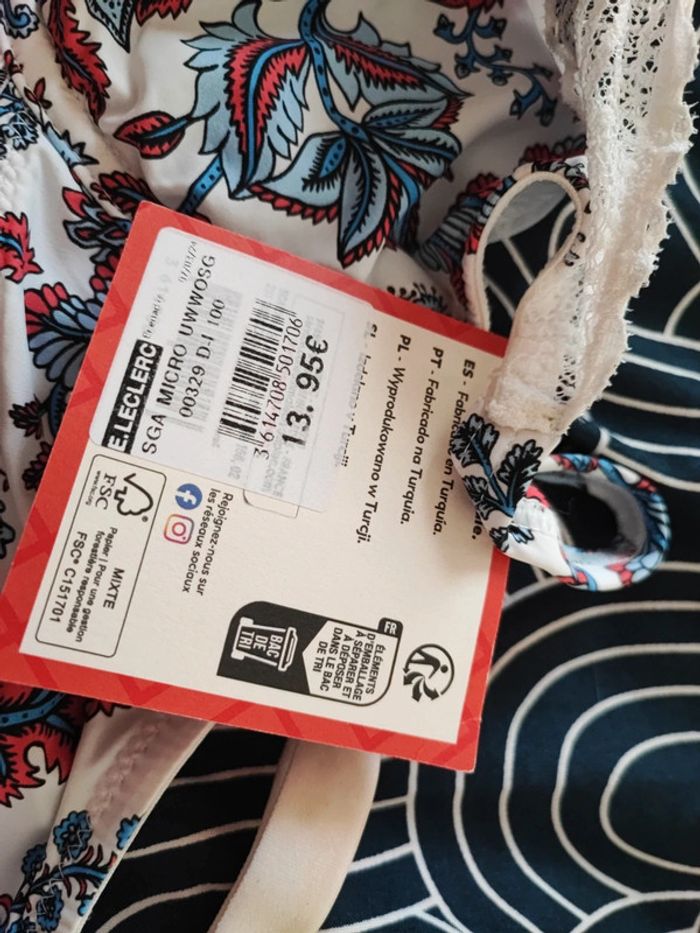 Soutien gorge neuf - photo numéro 4