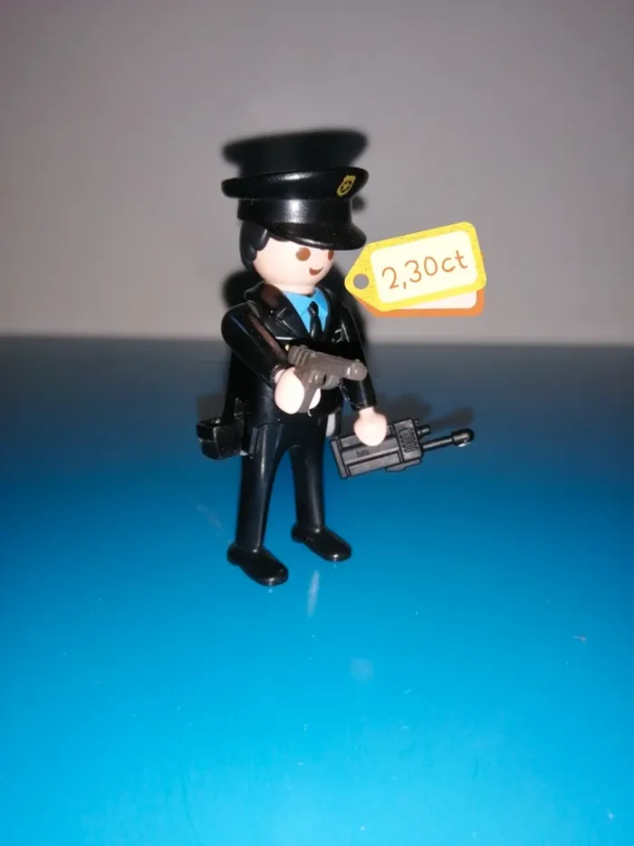 thème* personnage & accessoires / policier - photo numéro 5