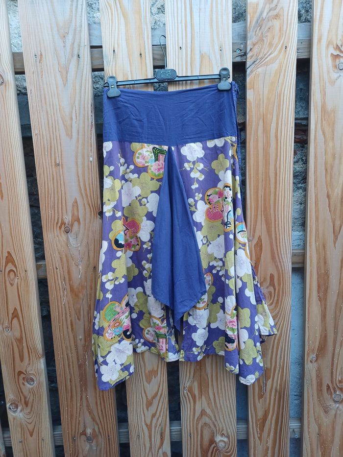 Jolie jupe façon sarouel violet imprimé fleuri taille 36 - photo numéro 3