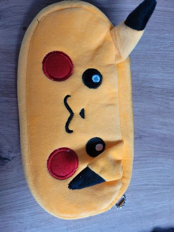 Trousse pikachu