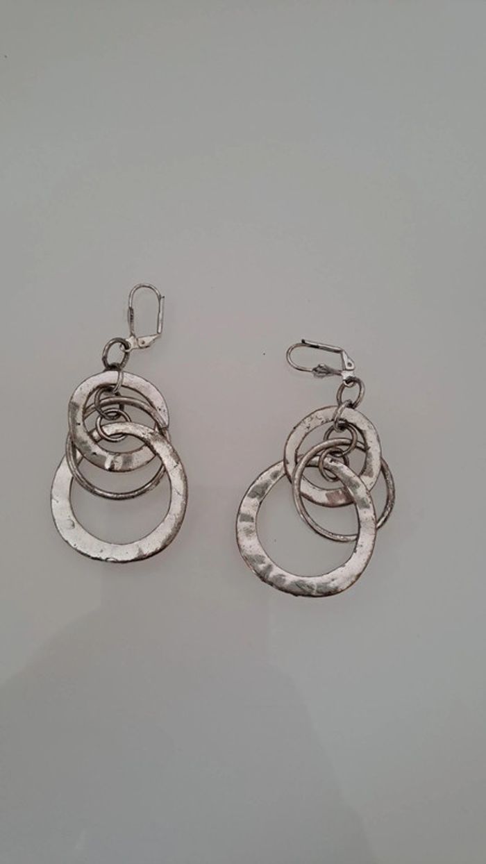 Boucle d'oreille métal
