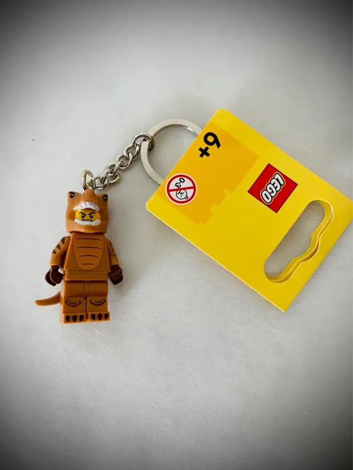 Porte-clés LEGO 854317 - Homme en Costume de T.rex - Neuf - photo numéro 6
