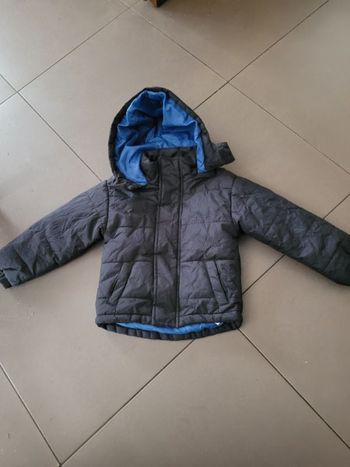 Doudoune a capuche in extenso 4 ans