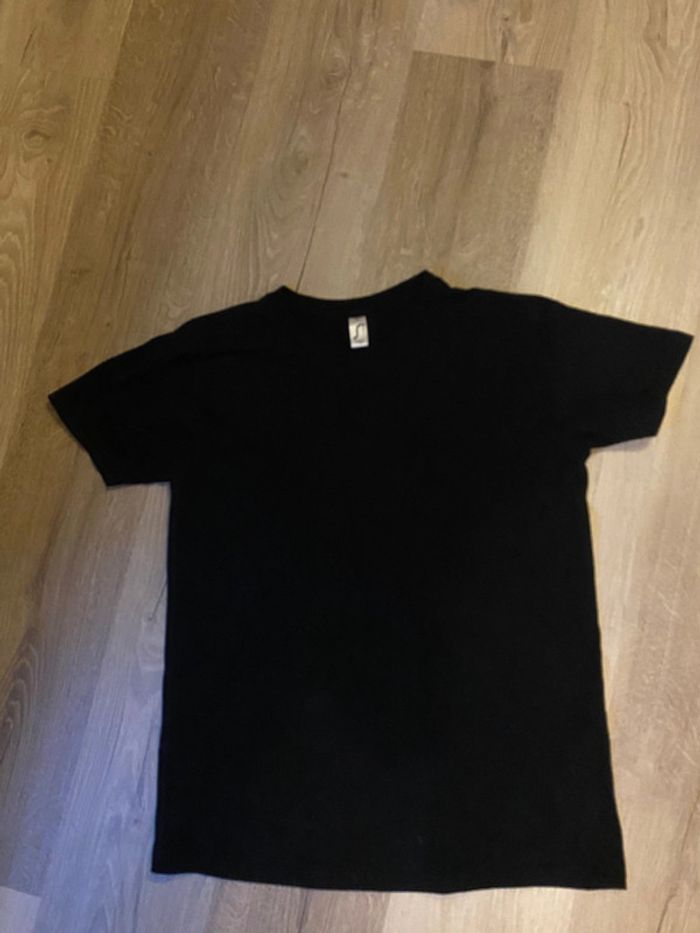 t-shirt noir, jeune arbitre de hand/ de foot - photo numéro 6