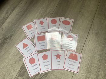 Cartes Nomenclature Formes géométriques Montessori GB