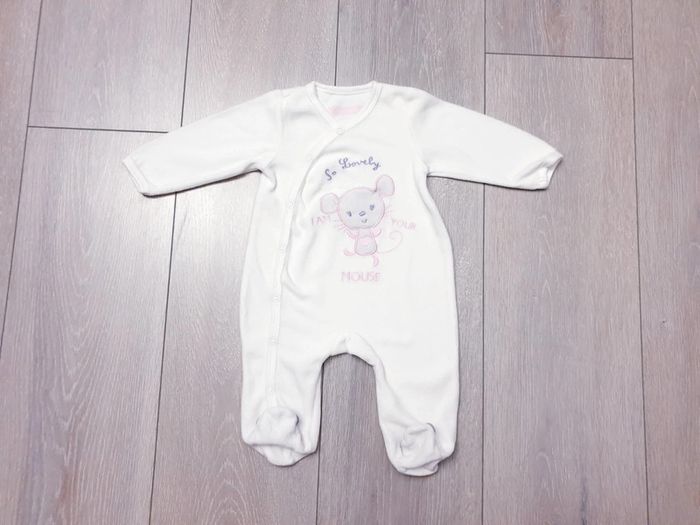 Pyjama blanc . Fille 3 mois. Marque In Extenso