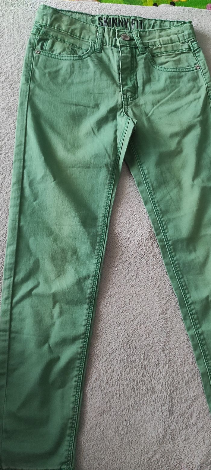 Jean vert 8 ans neuf étiquette