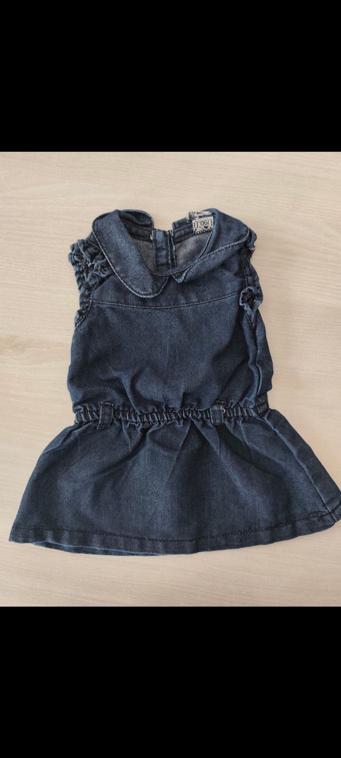 Robe.