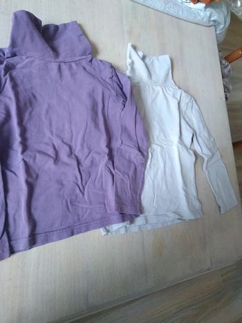 Lot de 2 sous-pulls violet et beige 6 ans