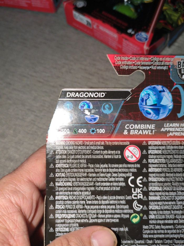 Lot de 3 boîtes de figurines Bakugan - photo numéro 7