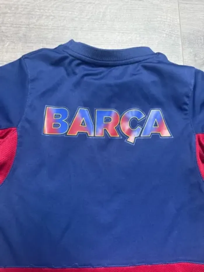 Maillot sport Barça taille 8 ans - photo numéro 4