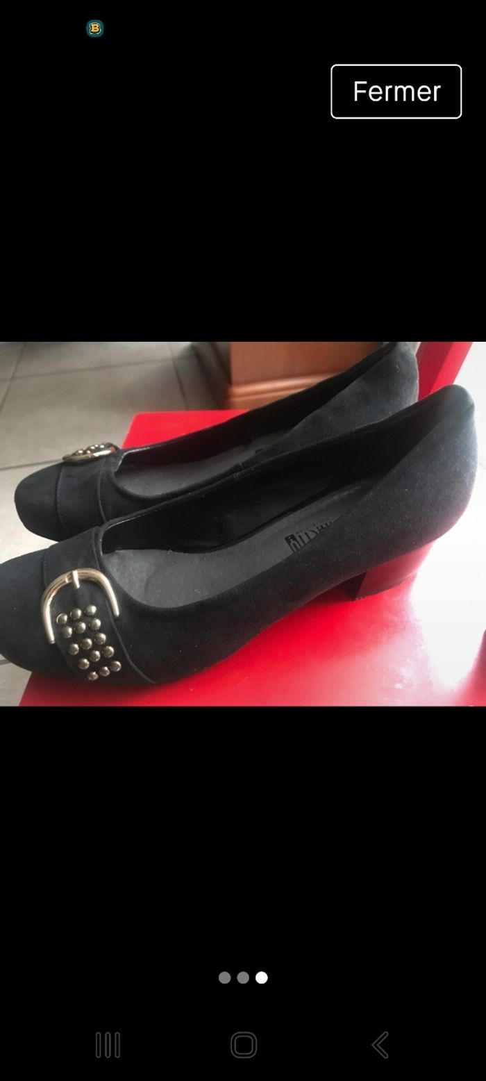 Chaussures noires - photo numéro 2