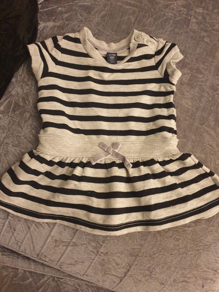 Robe baby gap 6 mois