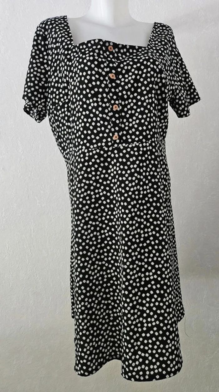 Robe.
Shein curve
Taille :2XL