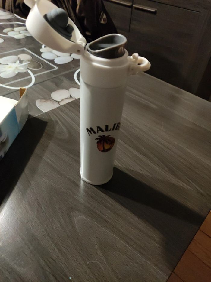 Bouteille isotherme neuve