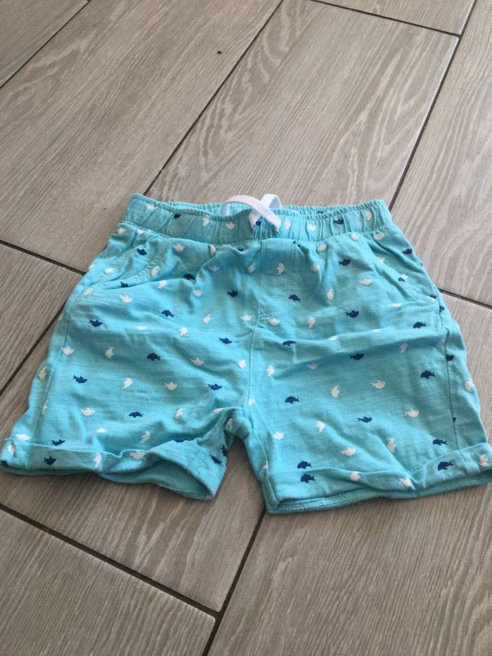 Short (23mois)