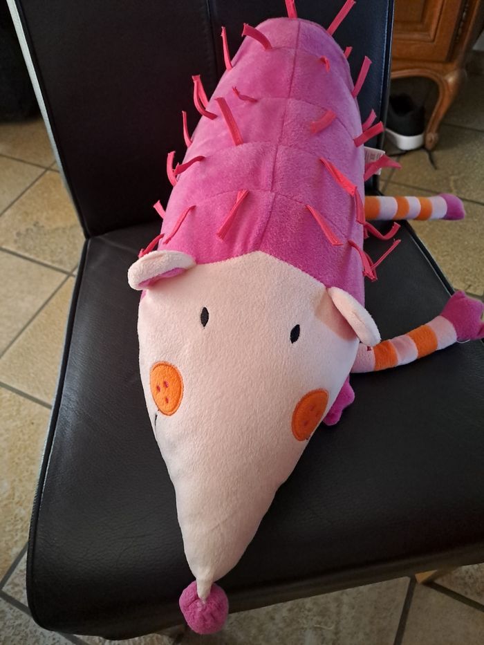 Très gros hérisson rose