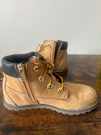 Chaussures Timberland taille 29 