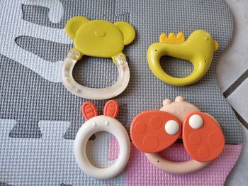 Lot de hochets