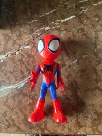 Figurine spiderman