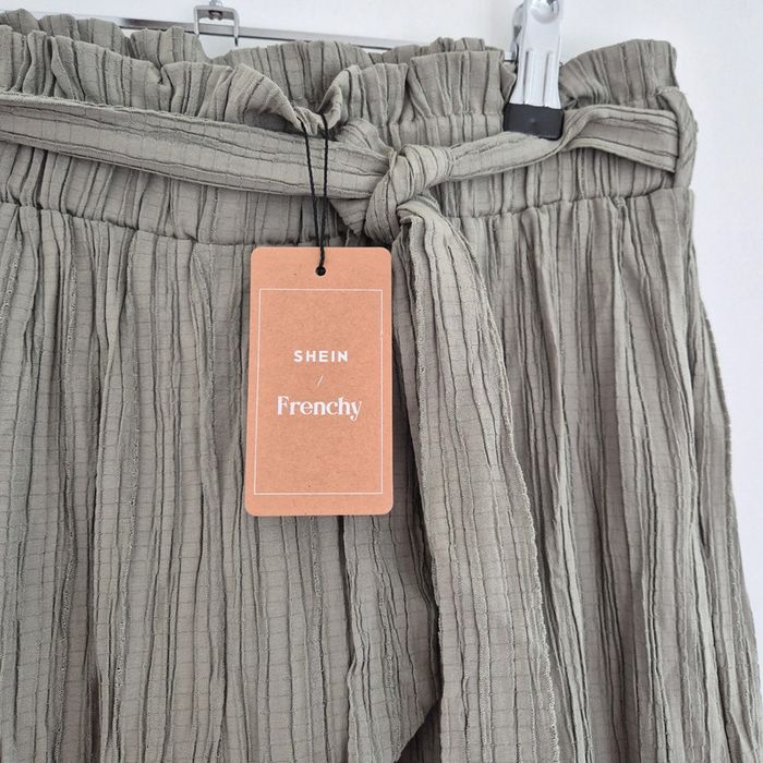 Pantalon ample a jambe large vert d'eau - Shein - Taille L : 40 - 42 - photo numéro 3
