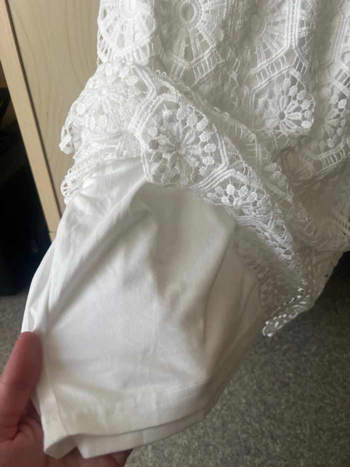 Très jolie robe blanche en dentelle / macramé - photo numéro 5