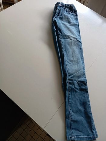 Jean taille 146 correspond à un 10/11 ans