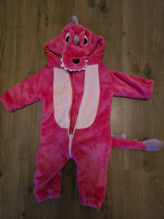 Sur pyjama / deguisement dino rose