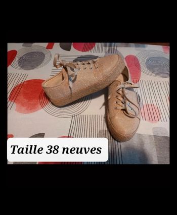 Baskets 👩 semelle en corde taille 38 Neuve