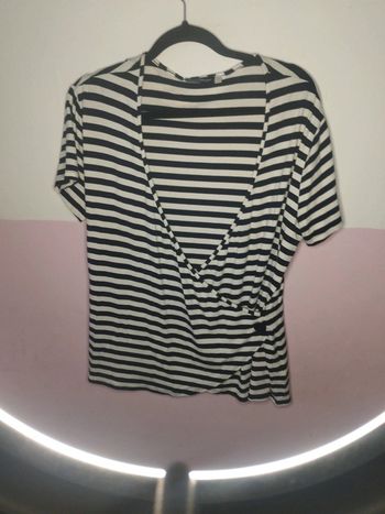 T-shirt taille L marque sixth sense