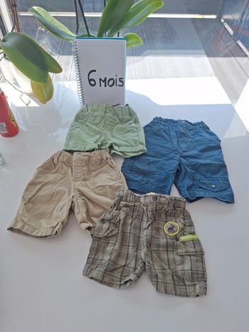 Lot 4 shorts 6 mois