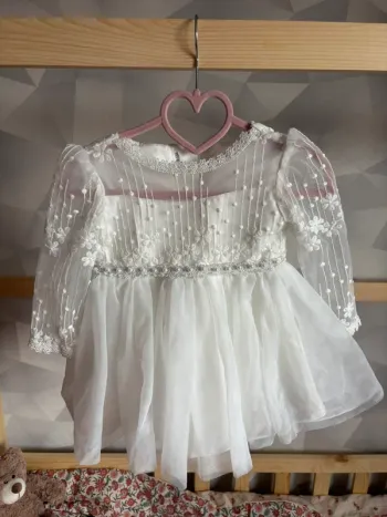 Robe de cérémonie fille taille 9/12mois